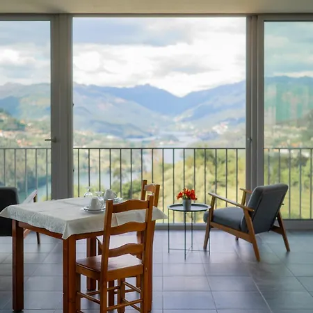 Farm stay Quinta De Calvelos Vieira do Minho