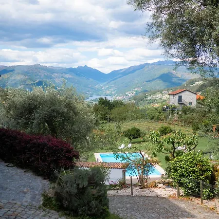 Farm stay Quinta De Calvelos *