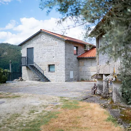 Farm stay Quinta De Calvelos Vieira do Minho