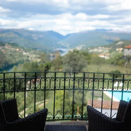 Quinta De Calvelos Farm stay
