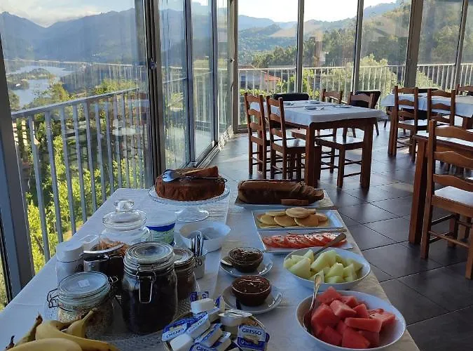 Vakantieboerderij Quinta De Calvelos *