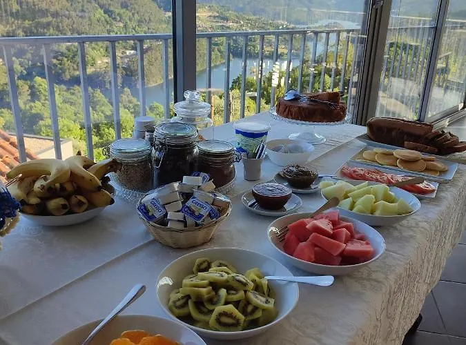 Vakantieboerderij Quinta De Calvelos *