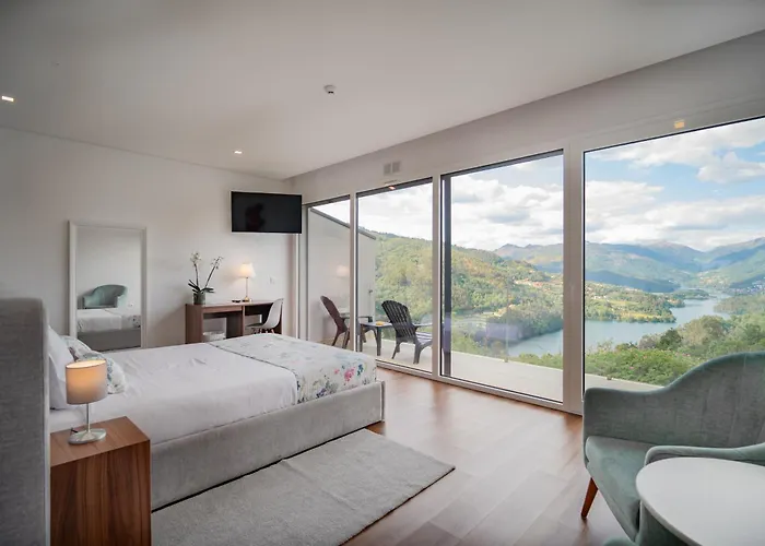 Quinta De Calvelos * ויירה דו מיניו