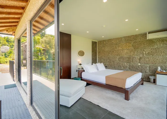 Quinta De Calvelos *